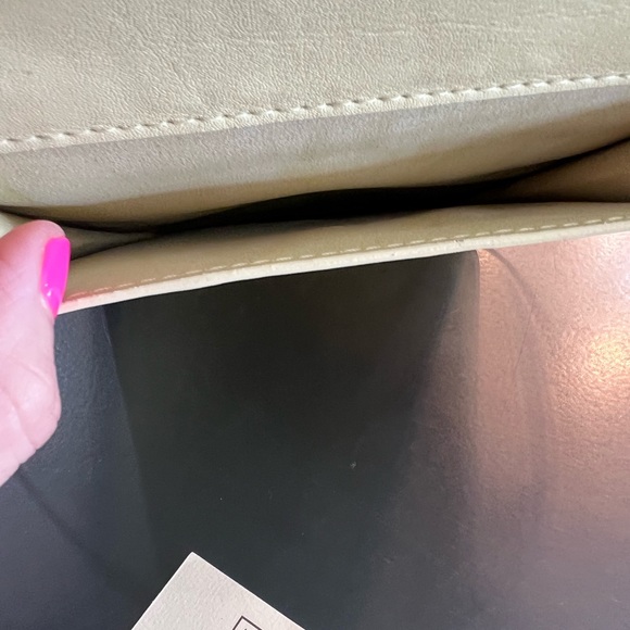 Great shape other then some slight discoloration on the back from storage. - Picture 7 of 10